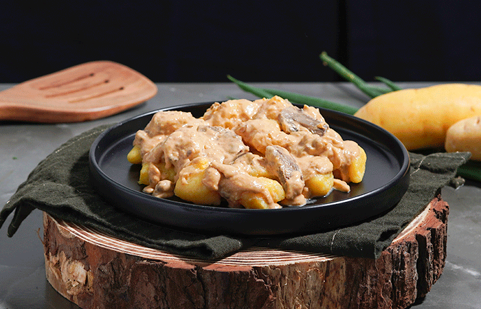 Strogonhoque de mandioquinha com filé mignon