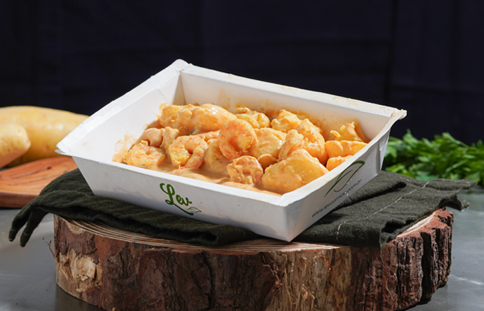 Strogonhoque de mandioquinha com camarão