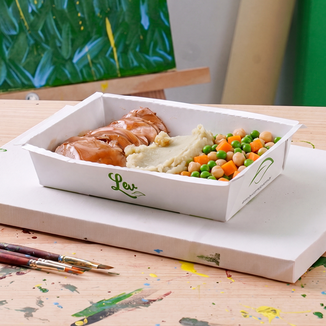 Filé Suíno ao Molho Cítrico, Purê de Batata Doce e Seleta de Legumes