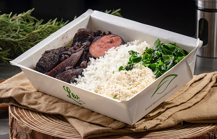 Feijoada Light, Farofa, Arroz Branco e Couve Refogada